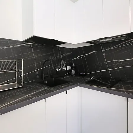 Proche Des Celebres Puces De 4p Apartamento